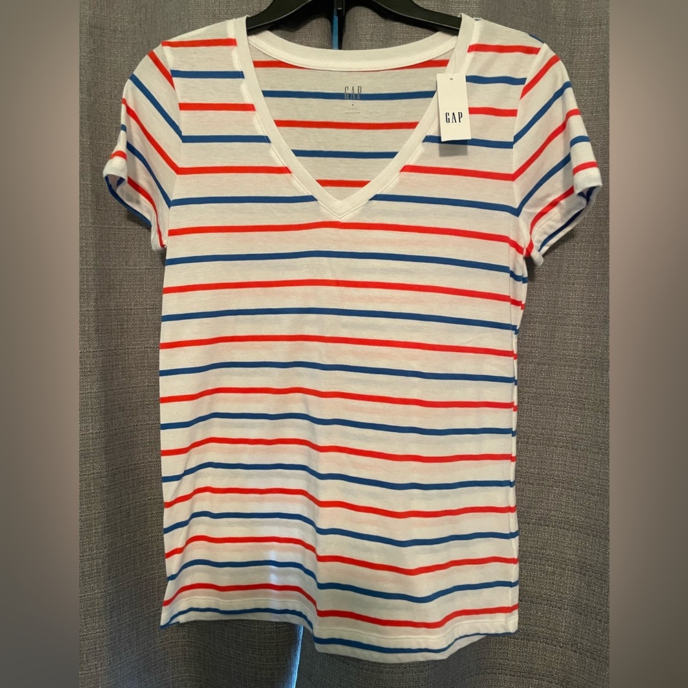 NWT striped tee shirt. Medium